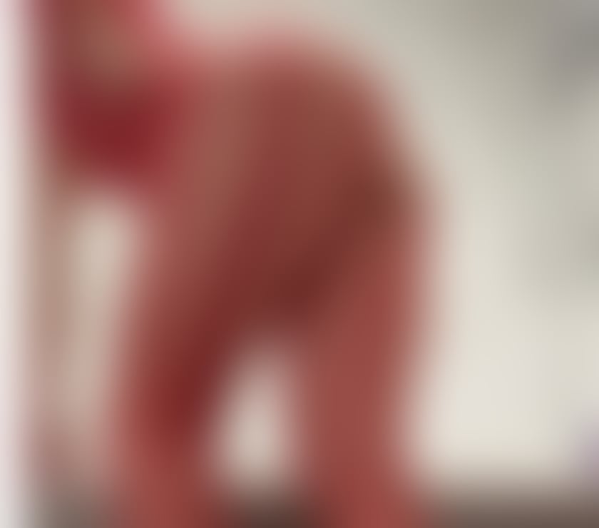 Photos for ✨ Sarah – Elegant Blonde with Irresistible Charm