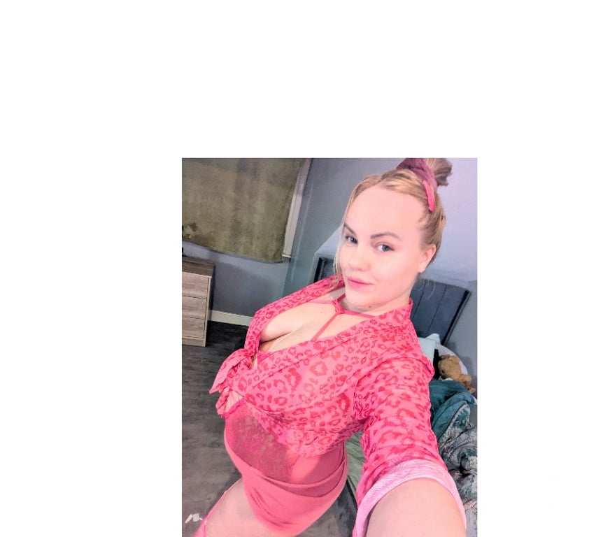 Escorts West Yorkshire Leeds - Photos for Friendly couple looking forward to meet others