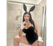 Selena Sexy Escort and B2B massage