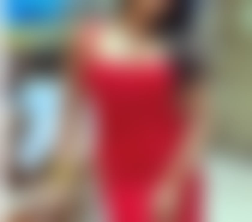 Enjoy comfort & care with a beautiful Indian Lady