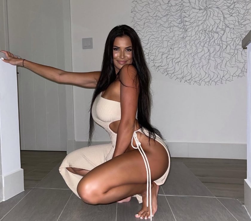 Photos for Hot girl🔥Big ass🍑 domination👠