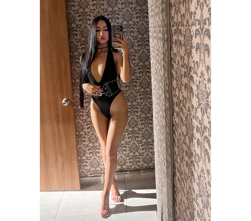 Escorts Greater Manchester Stockport - Photos for PARTY GIRL💯ONLY OUTCALL💜GFE🥰