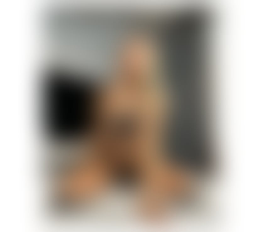 Escorts South Yorkshire Barnsley - Photos for Luxury Experience with a Stunning 26-Year-Old