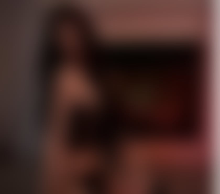 Photos for A lovely Asian girl wants to go on a date with you.