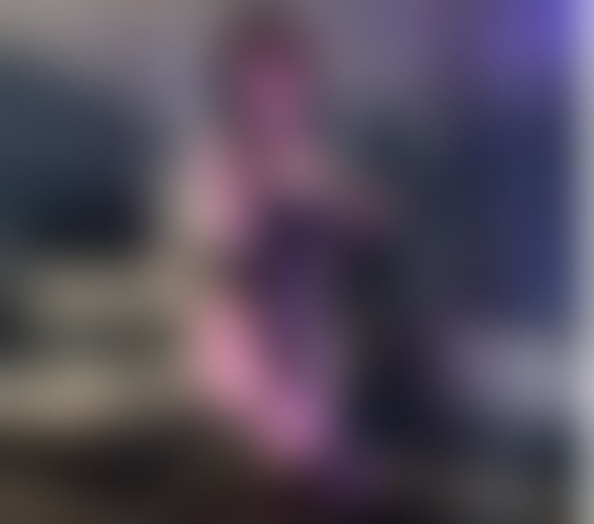 Photos for A lovely Asian girl wants to go on a date with you.