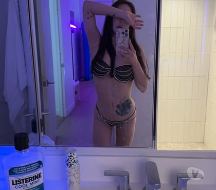 Photos for A lovely Asian girl wants to go on a date with you.