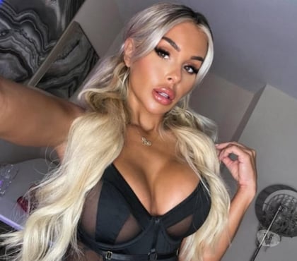 Escorts Middlesbrough Town Centre Middlesbrough - Photos for Loretta🍑sweet girl🍭lovely&friendly🥰party girl 🍾