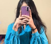 Hottie 😘 party girl 👅 like your girlfriend 😉