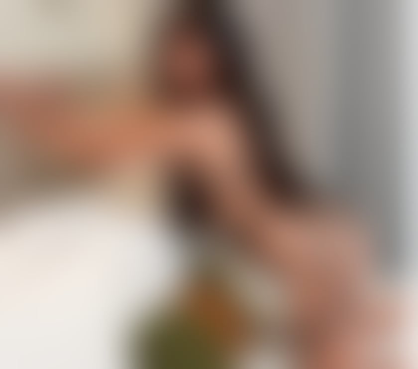 A va STUNNING THAI Girl - NEW, CUTE and 10000% Real