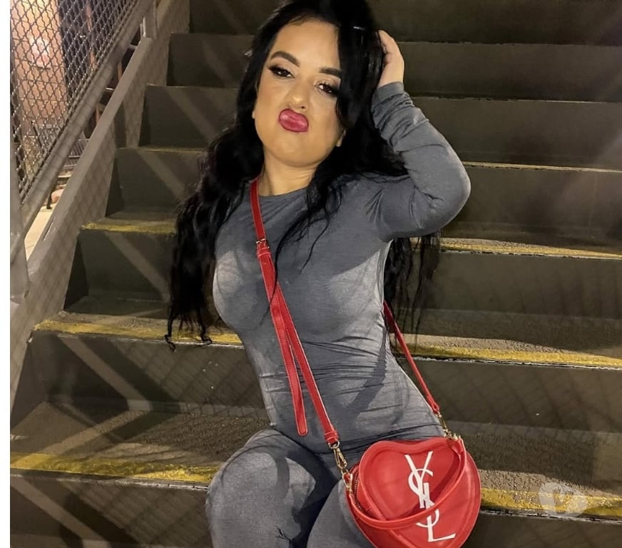 Adult Entertainment Greater Manchester Manchester - Photos for super cute midget girl 🌺 contact me on whatsapp