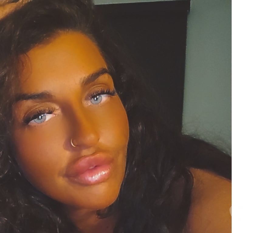 Escorts Warrington Warrington Town Centre - Warrington - Photos for Geordie party girl. Wanting a good time