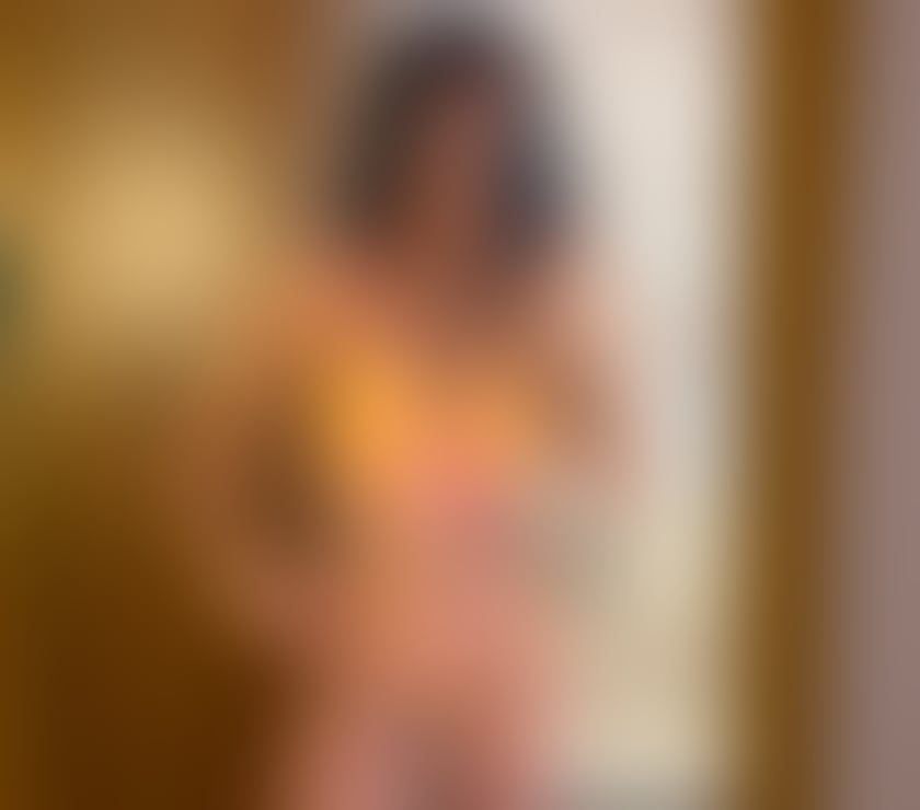 Escorts West Yorkshire Leeds - Photos for Lola - Back in town