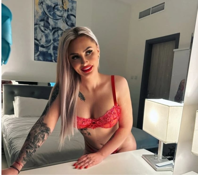 Escorts Merseyside Liverpool - Photos for Giulia incall outcall party girl central liverpool