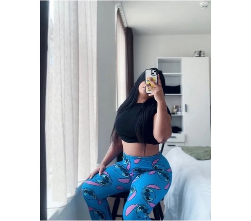 Escorts Renfrewshire Paisley - Renfrewshire - Photos for Luxury’s escort only for 1 week