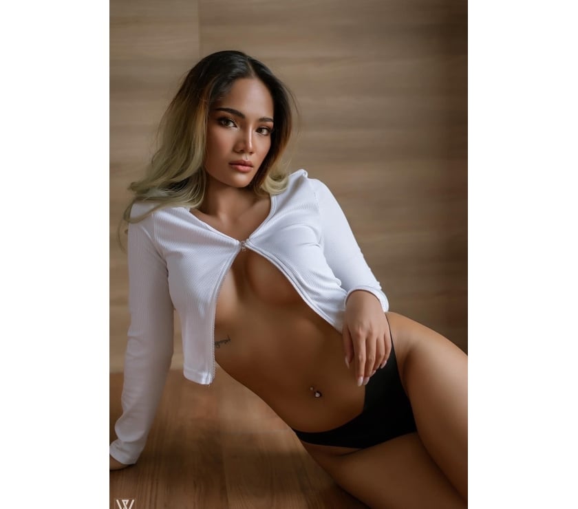 Escorts & Erotic Massage Milton Keynes City Centre Milton Keynes - Photos for Thai girl real no rush