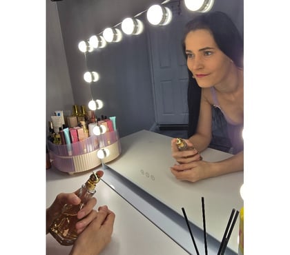 Photos for SARA , NEW IN TOWN 💕