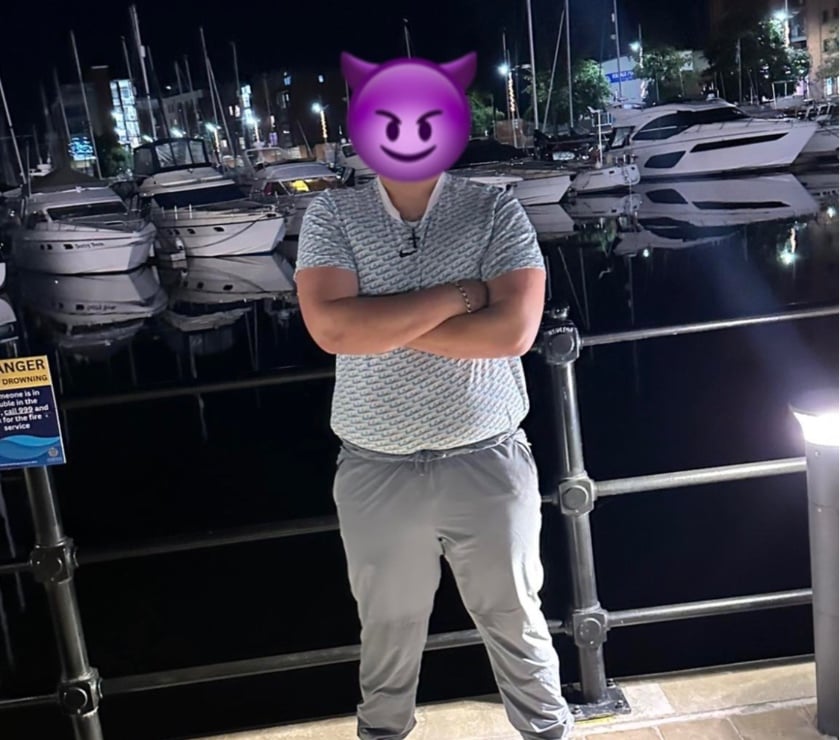 Swingers Community Hull City Centre Hull - Photos for Young male looking for female or couple female