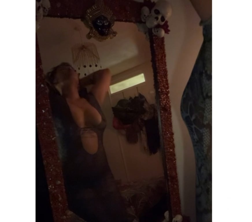 Escorts Greater Manchester Manchester - Photos for Foot worship Domination Sacred Tantric Massage