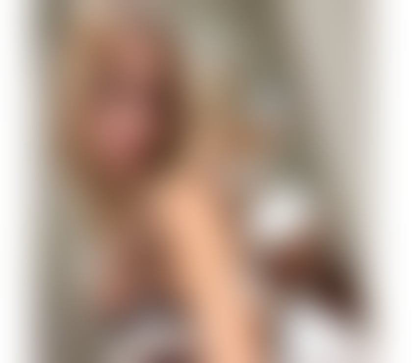 Escort Peterborough City Centre Peterborough - Photos for Angela blonde brazilian 💕