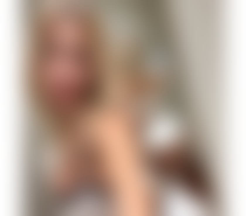 Escorts Peterborough Peterborough City Centre - Peterborough - Photos for Angela blonde brazilian