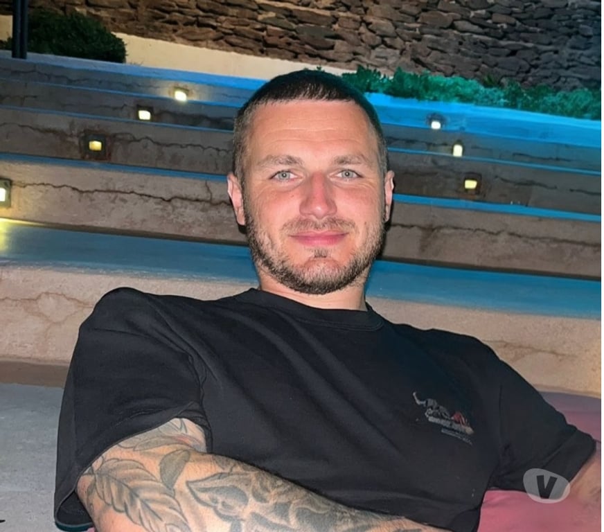 Escorts West Midlands Birmingham - Photos for Midlands Based Male Companion - Hens, Birthdays & Private