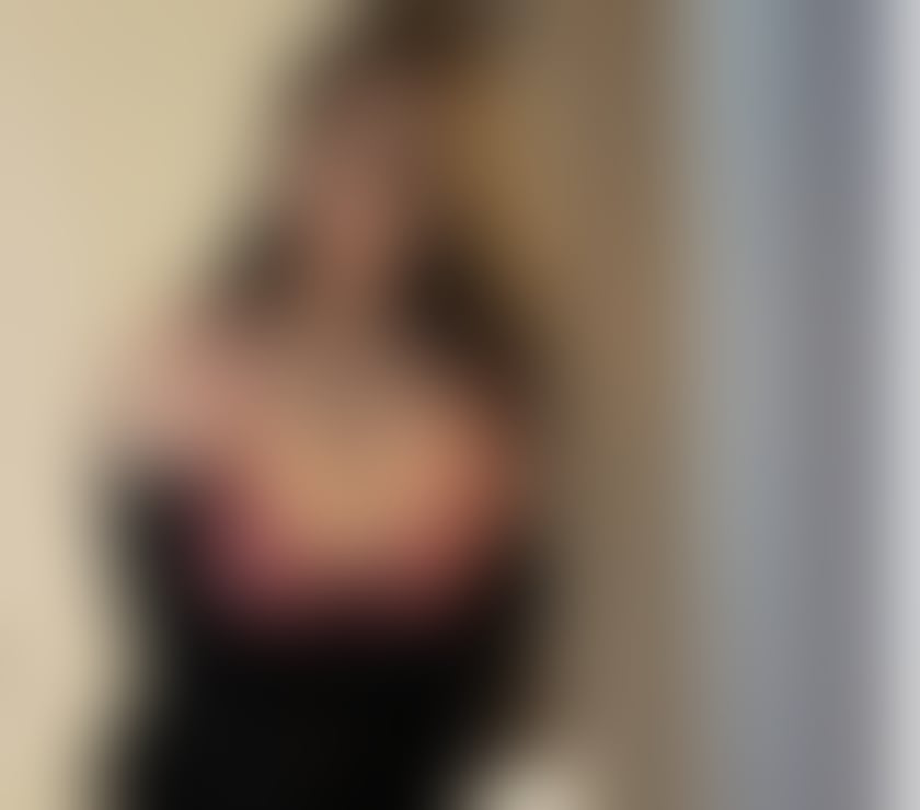 Photos for ✨️✨️Refined Desire, No Rush💯