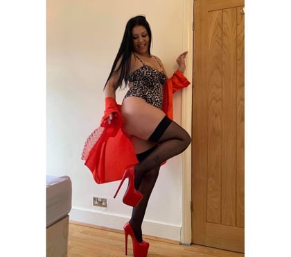 Escorts Bow East London - Photos for 💯New In Town Selena Party Girls!🎉