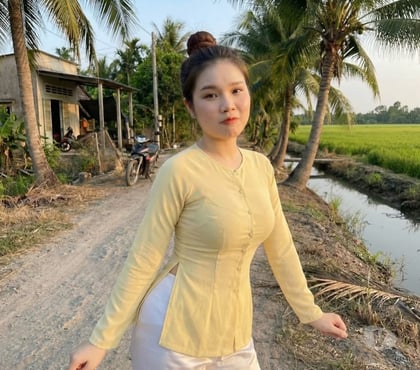  Escorts & Erotic Massage Sale Trafford - Photos for NEW Party girl Sexy and voluptuous girl in town