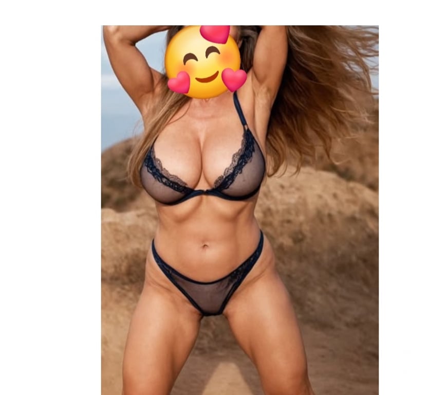 Escorts Derbyshire Derby - Photos for Hello guys 🥰best moments 🥳 party 🥳 🎉 😎