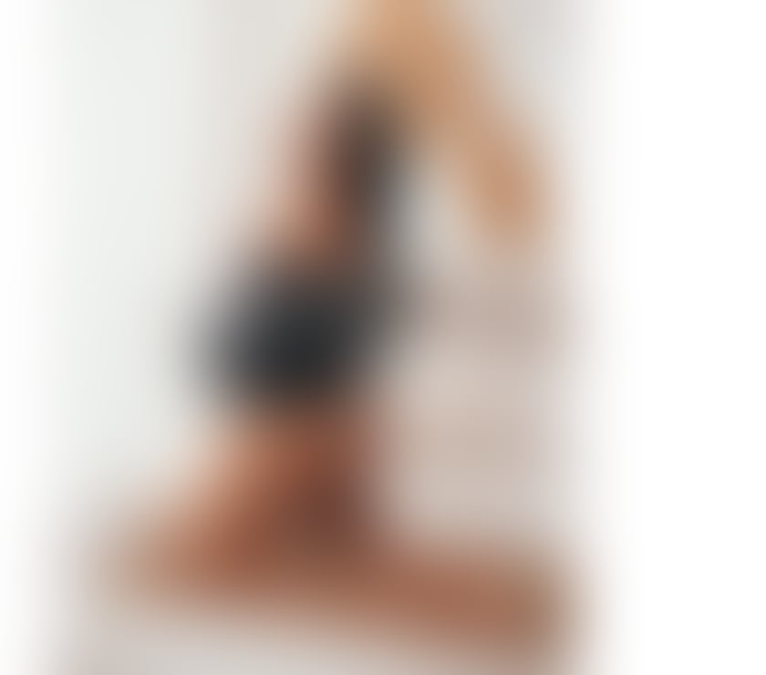  Escorts Reading Town Centre Reading - Photos for 😘SEXY HOT BRUNETTE 😘