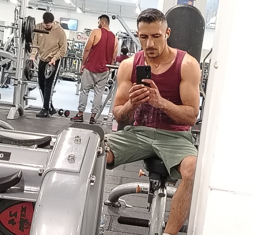 Escorts North London Ponders End - North London - Photos for Adult helps indeed