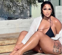 NEW IN TOWN, Rebeka❤️