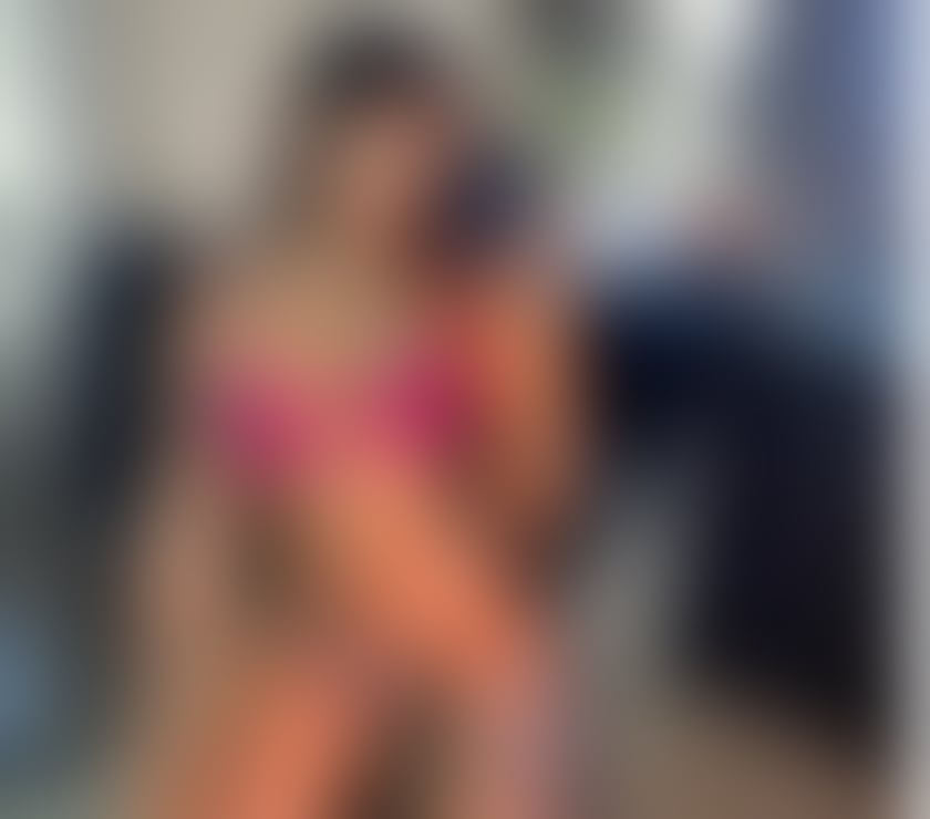 Escorts Peterborough Peterborough City Centre - Peterborough - Photos for Here Analicy 😈😈stunning booty🍑