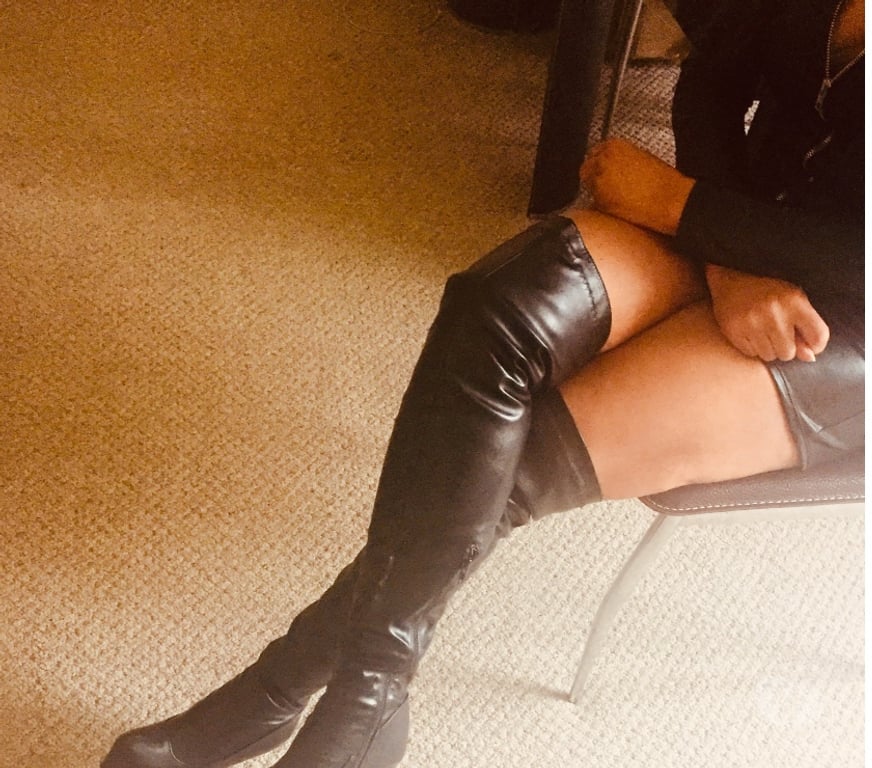 Escorts Essex Braintree - Photos for Beautiful Black Escort And Masseuse In Braintree (Flitch End