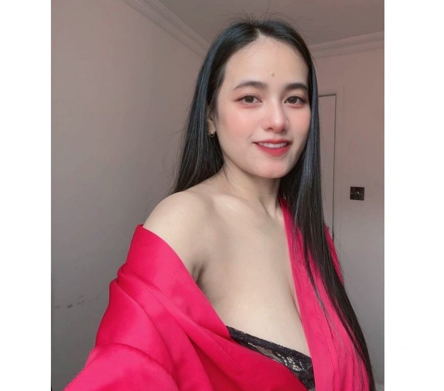 Escorts Greater Manchester Manchester - Photos for Naughty Lola 😈 Hot Busty Thai Girl