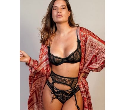 Escorts Cheltenham Town Centre Cheltenham - Photos for Sexy Rosse New and Hot British x all services