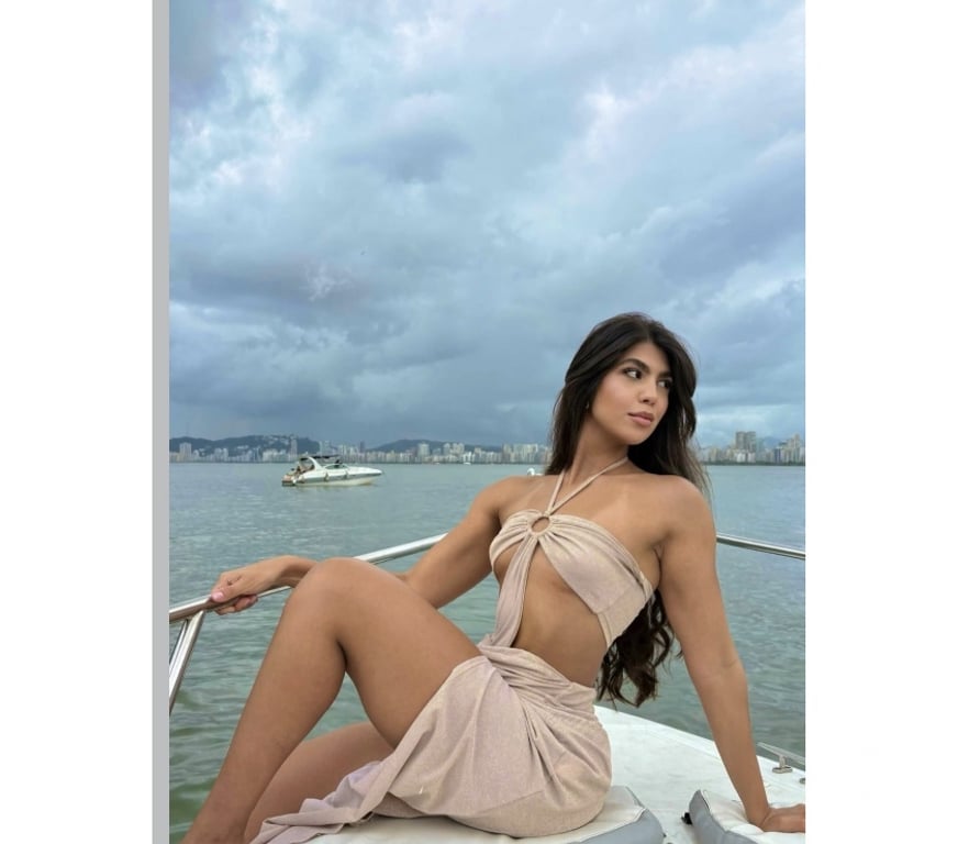 Escorts East London Canary Wharf - DLR Station - East London - Photos for 🔥Sensual and Fiery With Black-hair Fernanda💃