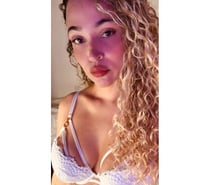 Suellen GFE brazilian girl Party