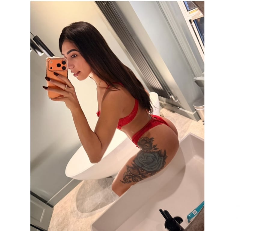 Escorts East London Canary Wharf - East London - Photos for Hanna new in town