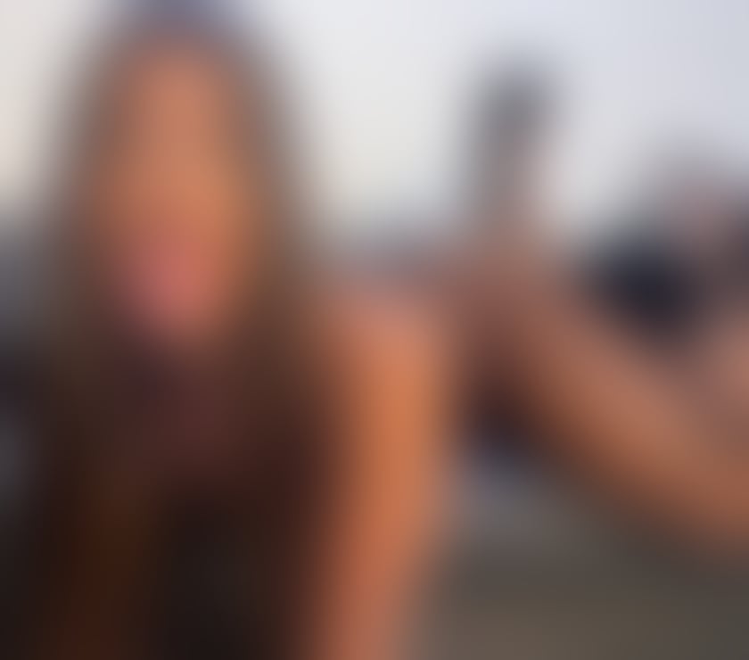 🍒NAUGHTY CHRIS 🪩 🔝HOTTEST BRUNETTE 🔝PARTY