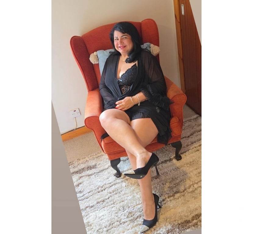 Escorts Cambridgeshire Cambridge - Photos for Julie GFE party girl Brazilian 👧 💕