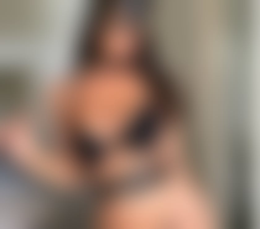 Escorts Hampshire Basingstoke and Deane - Photos for HOT ITALIAN 🩷BEST SERVICES 🩷PARTY GIRL 🩷NO RUSH