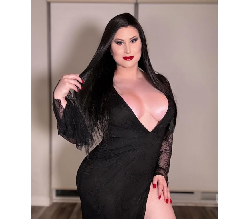 Trans Escorts Cheshire East Alderley Edge - Cheshire East - Photos for femininity. Warm, elegant, high class and WHATSAPP DM ONLY