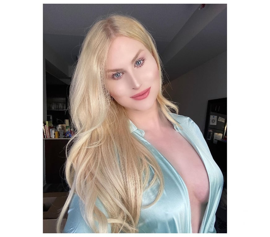 Trans Escorts Cheshire East Alderley Edge - Cheshire East - Photos for femininity. Warm, elegant, high class and WHATSAPP DM ONLY