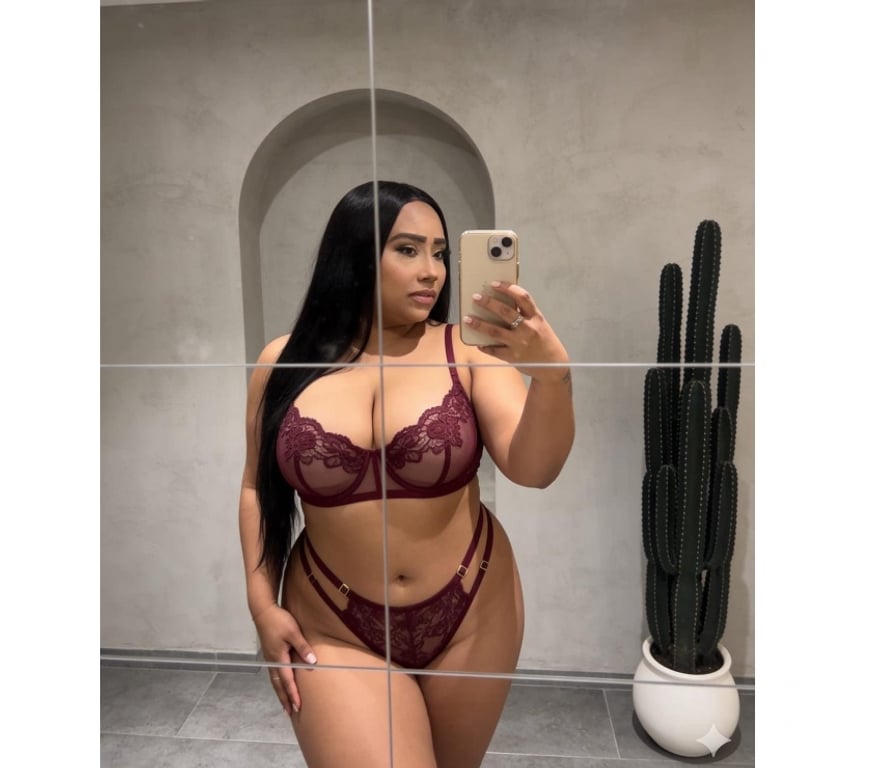 Escorts South West London Clapham Junction - South West London - Photos for P@RTY AMAZING HELEN