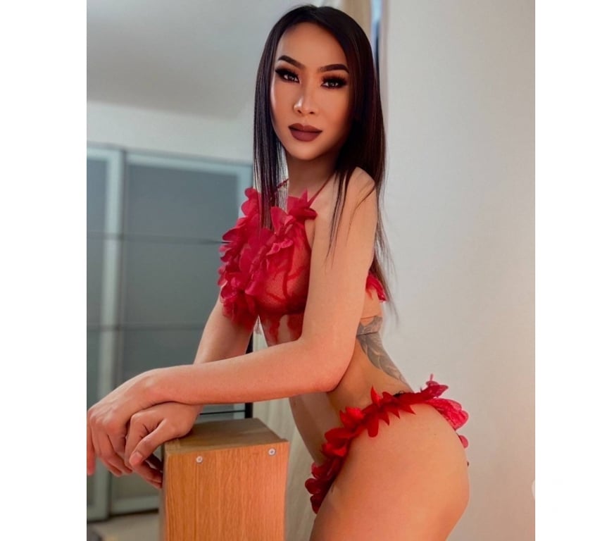 Escorts West Northamptonshire Grafton Street Industrial Estate - West Northamptonshire - Photos for Ts Kara Thai Ladyboy 💯%🔥Sexy Cuties luxury