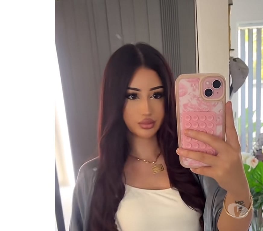 Escorts West London Hounslow - Photos for ALEENA 😍 19 🇬🇧 🇲🇦 - petite and pretty