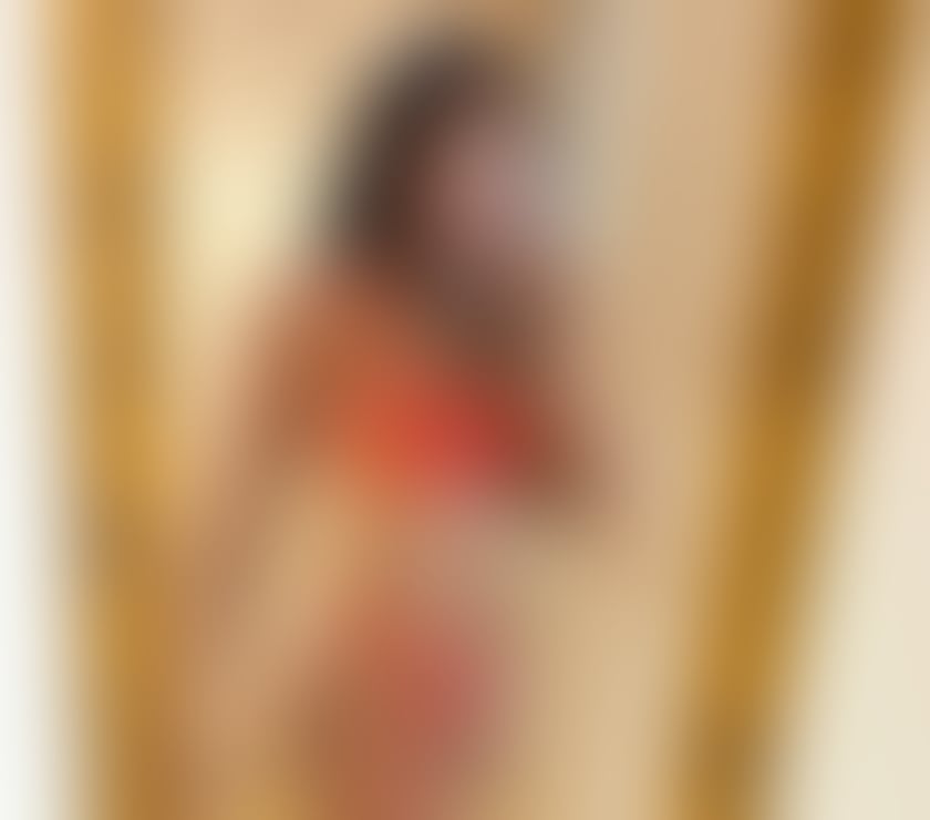 Escorts Bridgwater Somerset - Photos for First time - beautiful Latin girl 26 years old - kiss