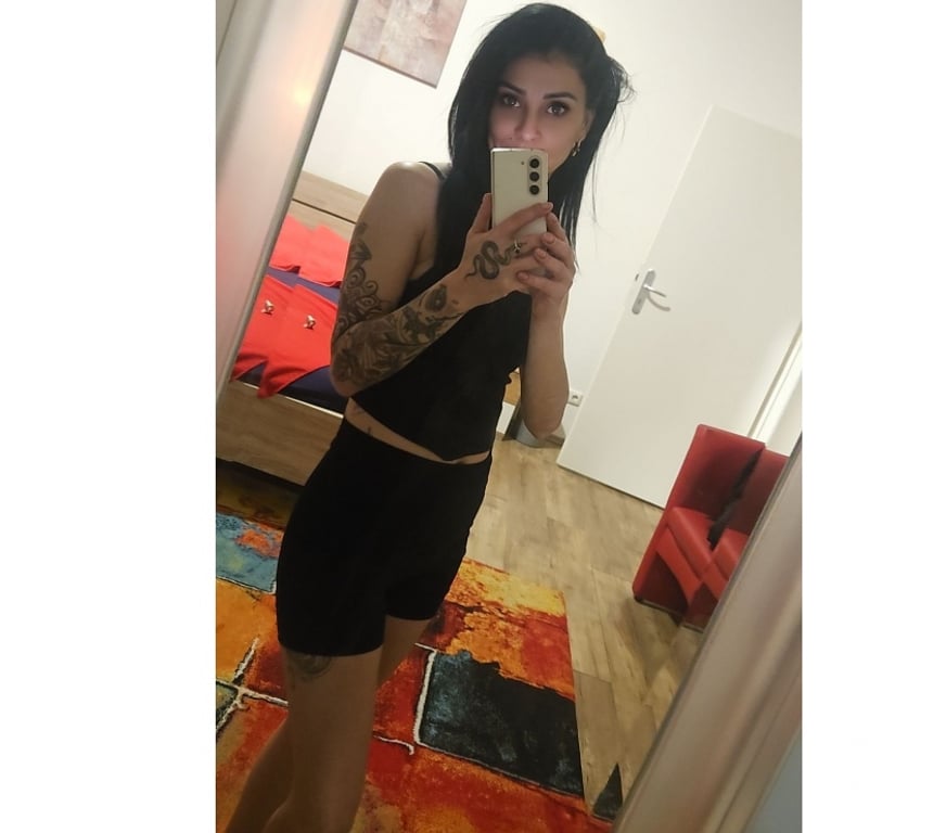 Escorts Essex Thurrock - Essex - Photos for I'm a very nice girl and I want to get to know each other