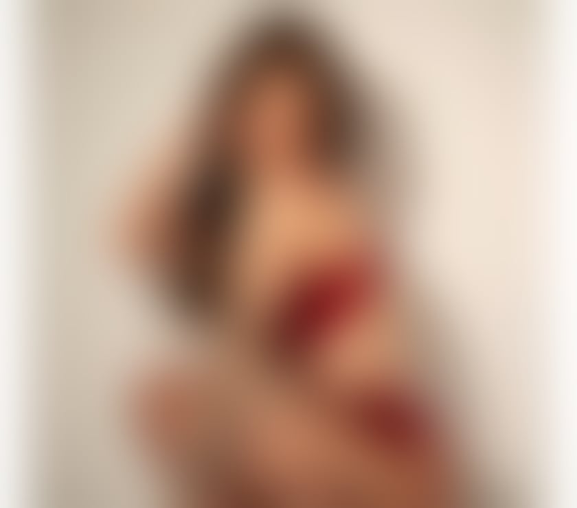 Sexy Trans Larissa in Town